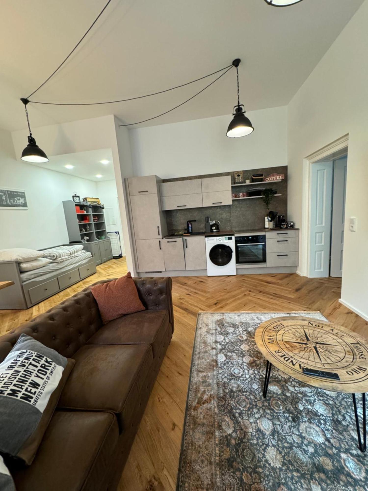 Industrial Apartment Schlossberg ลินซ์ ภายนอก รูปภาพ